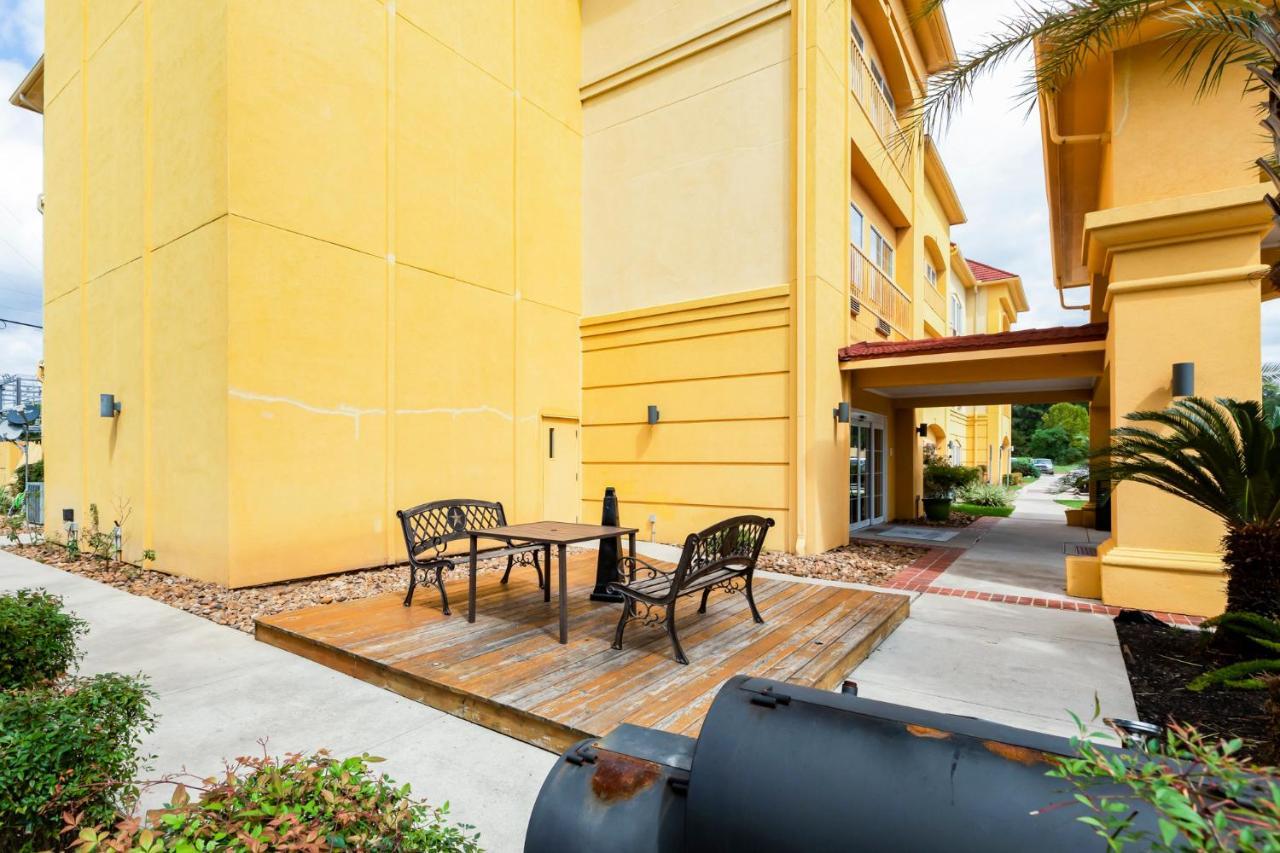 La Quinta By Wyndham Livingston Hotel Buitenkant foto
